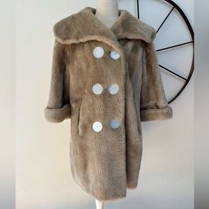 Vintage 1970s Beekman Place tan teddy bear faux fur pea coat L